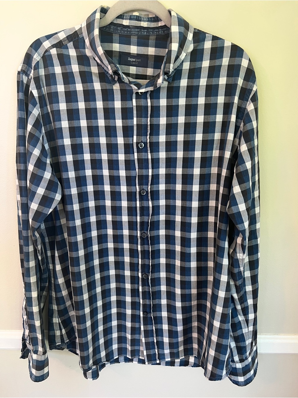 Men's Navy & White Plaid Button-Down Shirt